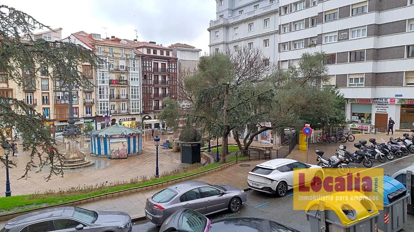Business premises for sale in Tres De Noviembre 2, imagen 9