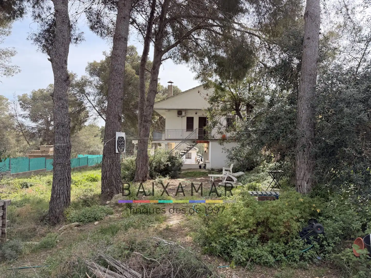 Vista exterior de Casa o xalet en venda en Cubelles amb Calefacció, Jardí privat i Forn