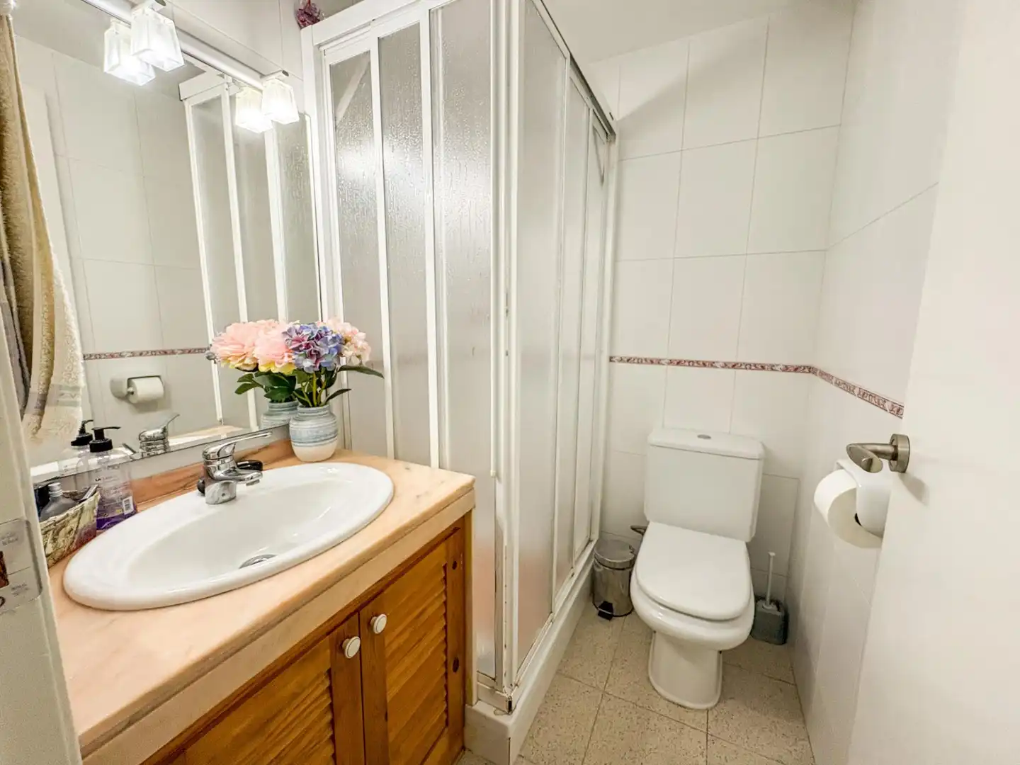 Baño de Casa adosada en venta en Castellar del Vallès con Calefacción, Terraza y Trastero