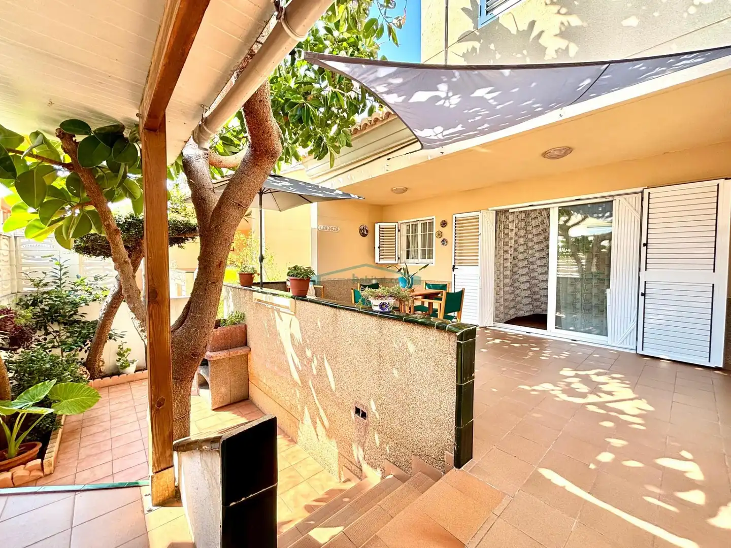 Casa aparellada amb jardí en venda a Calle Genoves, imagen 40