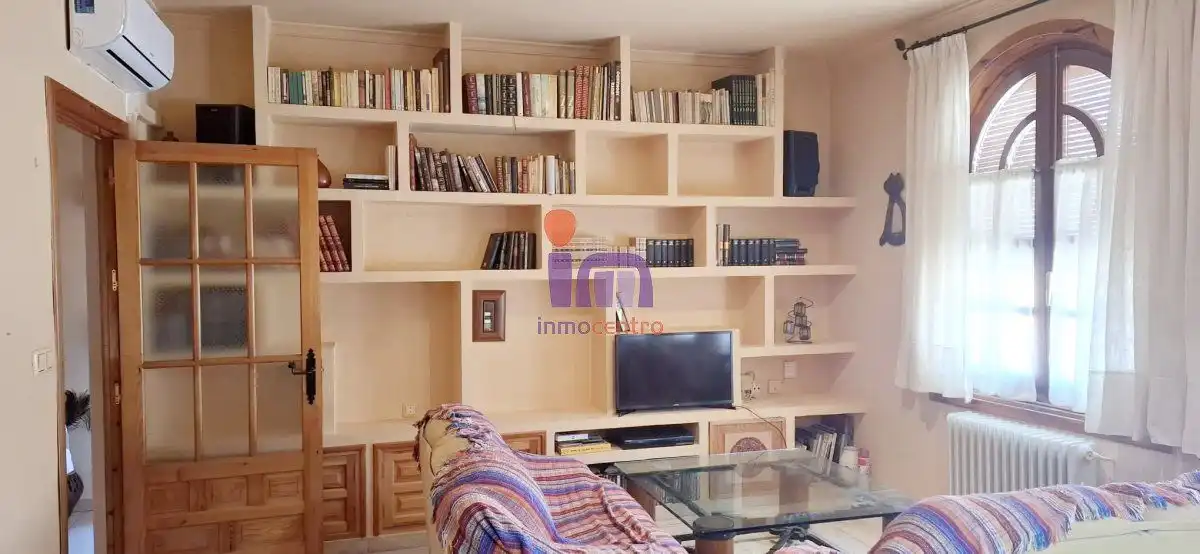 Casa en venta en Valdepeñas, imagen 2