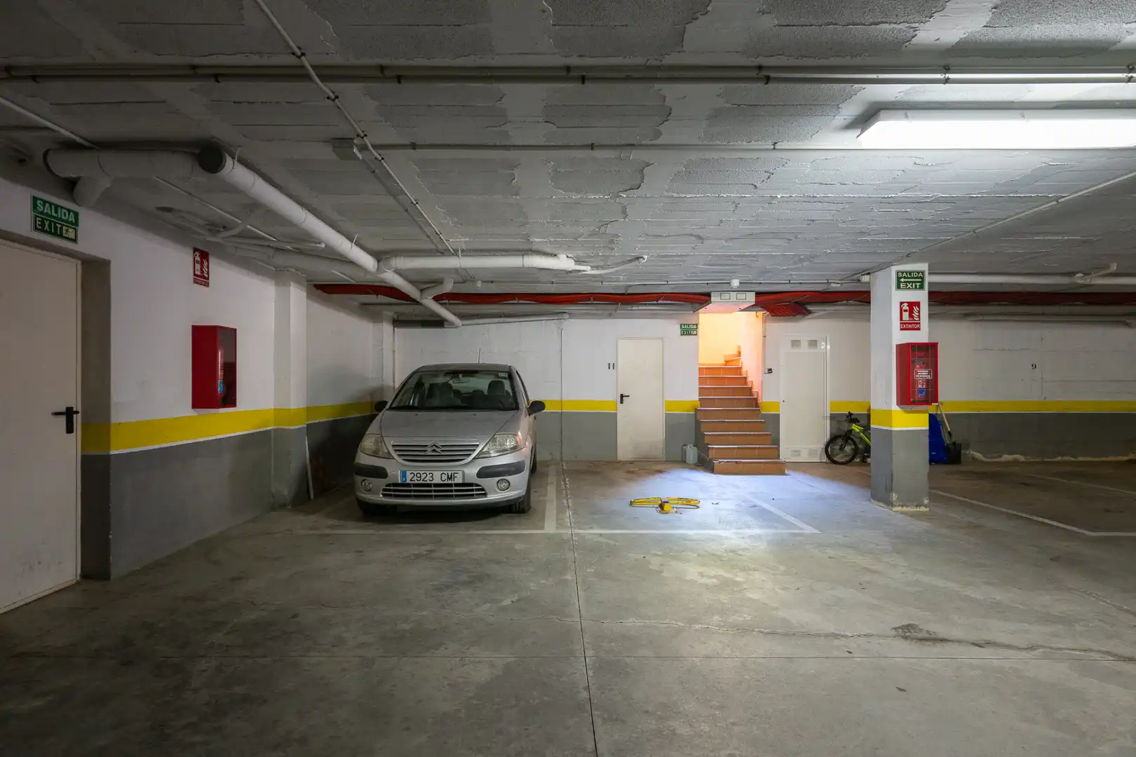 Aparcament de Dúplex en venda en Mijas amb Terrassa, Piscina i Moblat