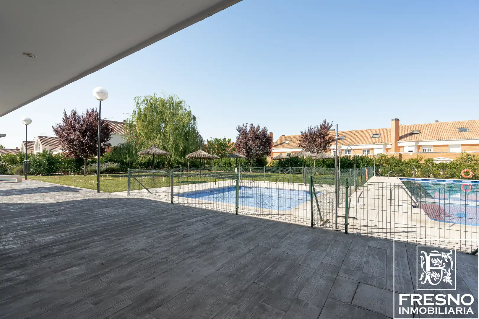 Piscina de Casa adosada en venda en Cobeña amb Aire condicionat, Calefacció i Jardí privat