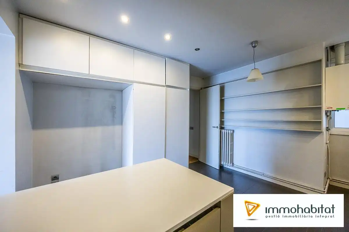 Piso en venta en Sabadell con Aire acondicionado, Calefacción y Parquet