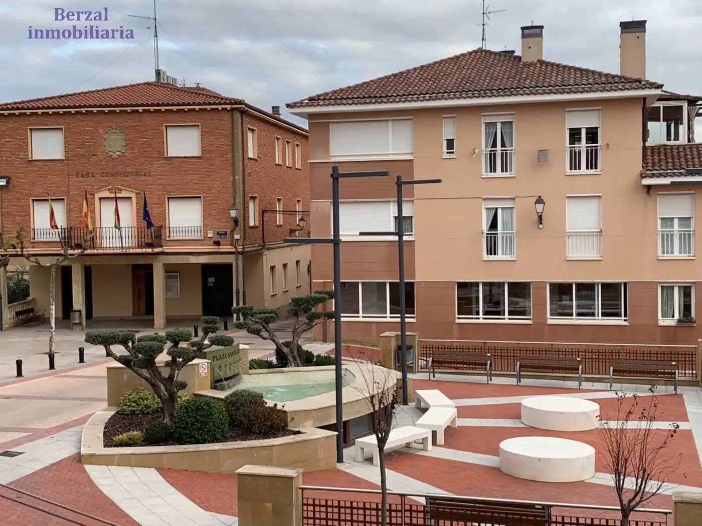 Vista exterior de Finca rústica en venda en Entrena amb Calefacció, Traster i Balcó