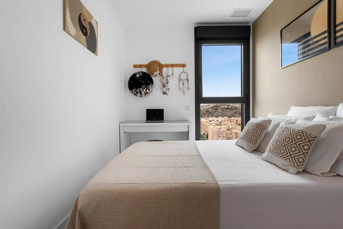 Dormitori de Apartament en venda en Málaga amb Aire condicionat, Calefacció i Moblat