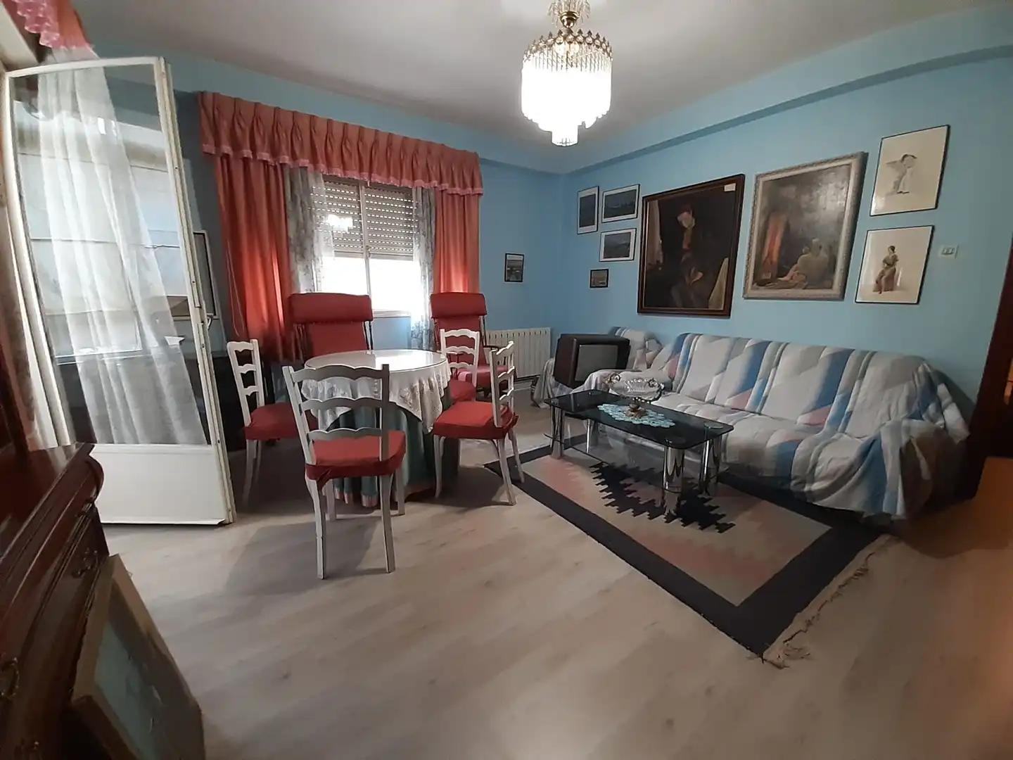 Sala d'estar de Pis en venda en Zamora Capital  amb Calefacció i Balcó