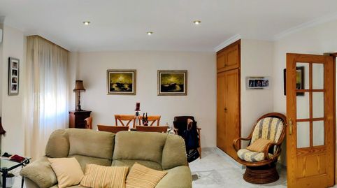 OPORTUNIDAD, PISO EN MACAEL AMUEBLADO, CON EXCELENTE UBICACIÓN Y EN PERFECTAS CONDICIONES PARA ENTRAR A VIVIR., imagen 2