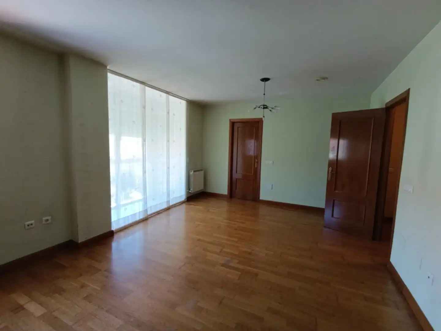 Sala d'estar de Casa adosada en venda en La Vega