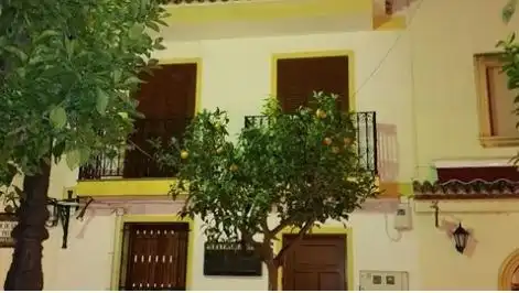 Vista exterior de Casa adosada en venda en Calpe / Calp amb Aire condicionat, Jardí privat i Terrassa
