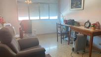 Living room of Flat for sale in Vilagarcía de Arousa  with Furnished, Oven and Washing machine