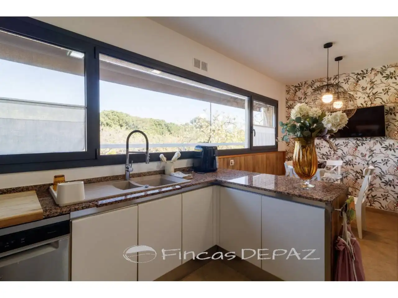 Kitchen of Detached homes for sale in Castelldefels  with Air Conditioner, Heating and Terrace