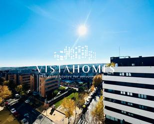 Vista exterior de Àtic en venda en San Sebastián de los Reyes amb Aire condicionat, Calefacció i Terrassa