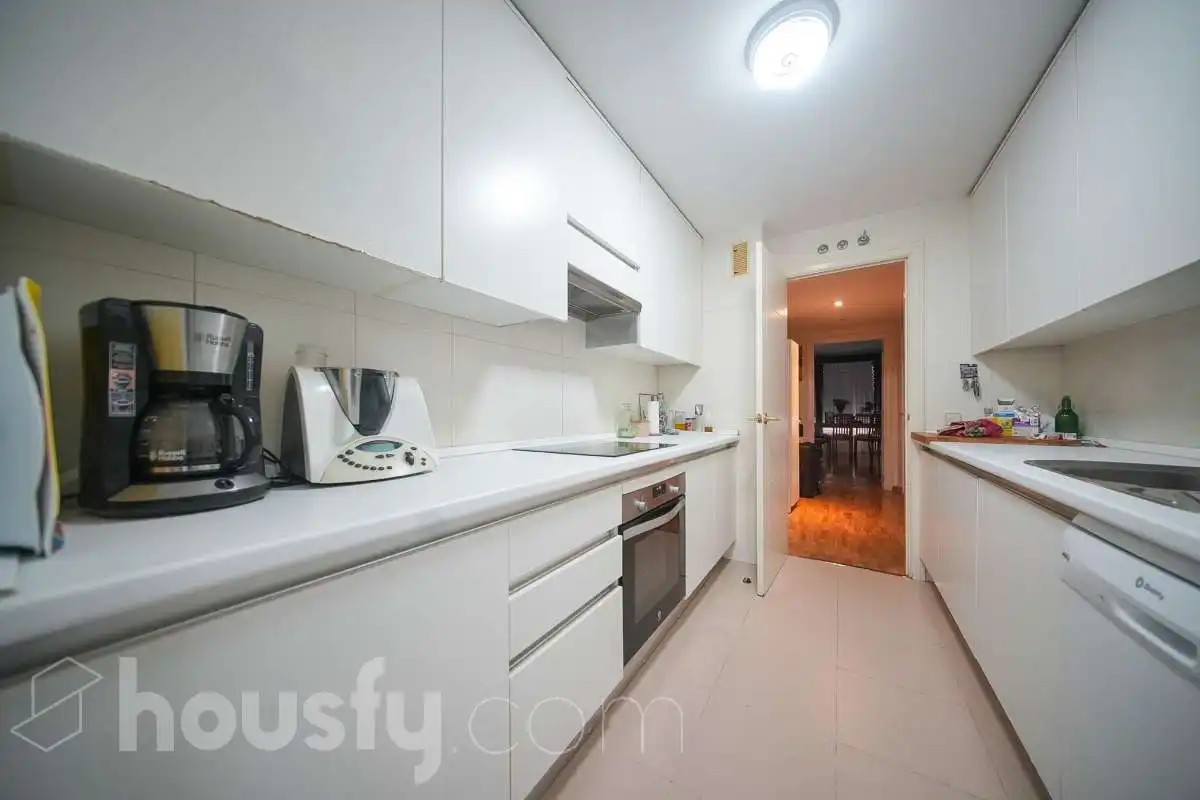 Cocina de Piso en venta en Madrid con Aire acondicionado, Calefacción y Trastero