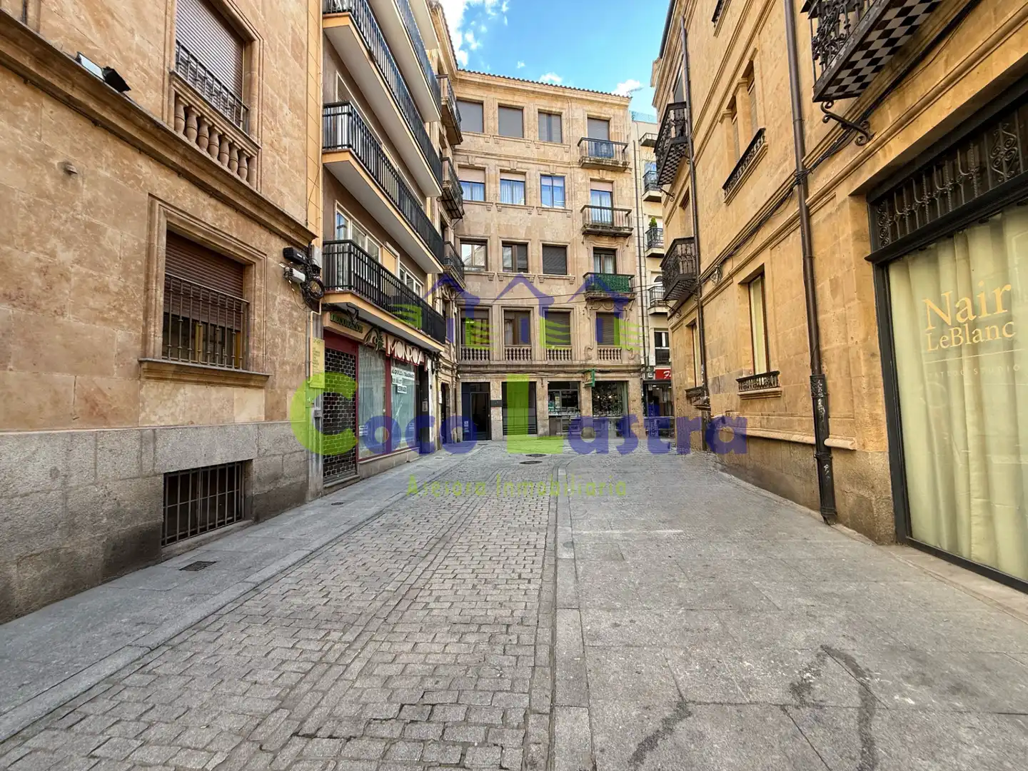 Außenansicht von Wohnung zum Verkauf in Salamanca Capital mit Heizung, Ofen und Waschmaschine