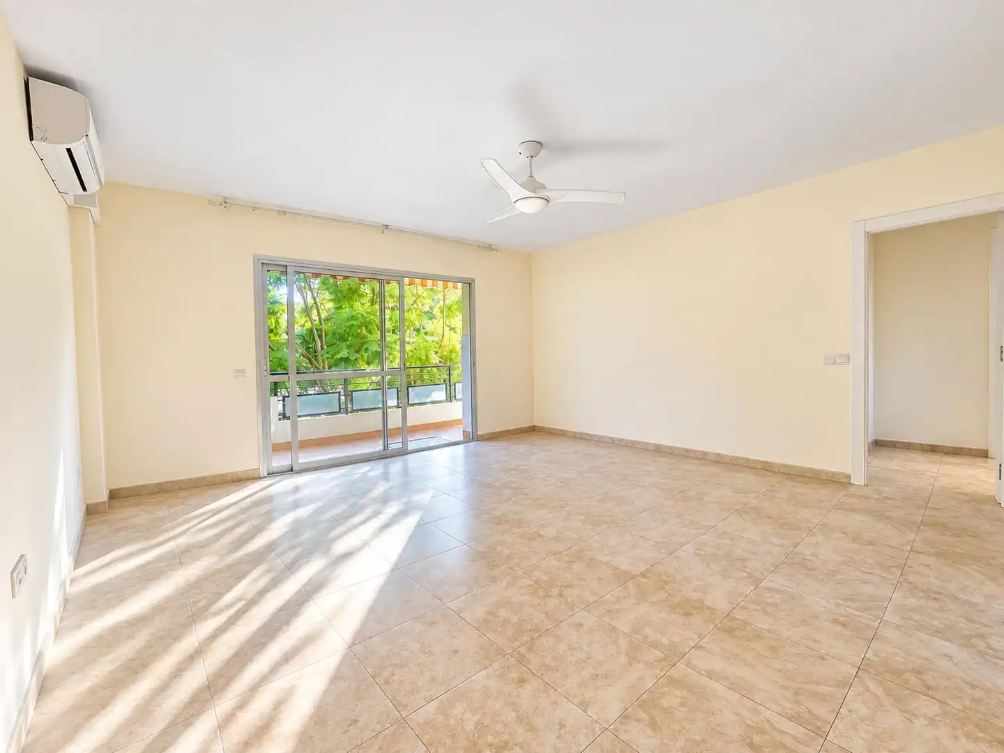 Piso con ascensor en venta en Avenida Avenida Mijas