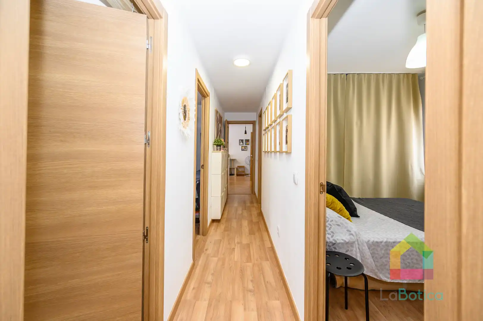 Flat for sale in Gerindote  with Air Conditioner, Heating and Oven