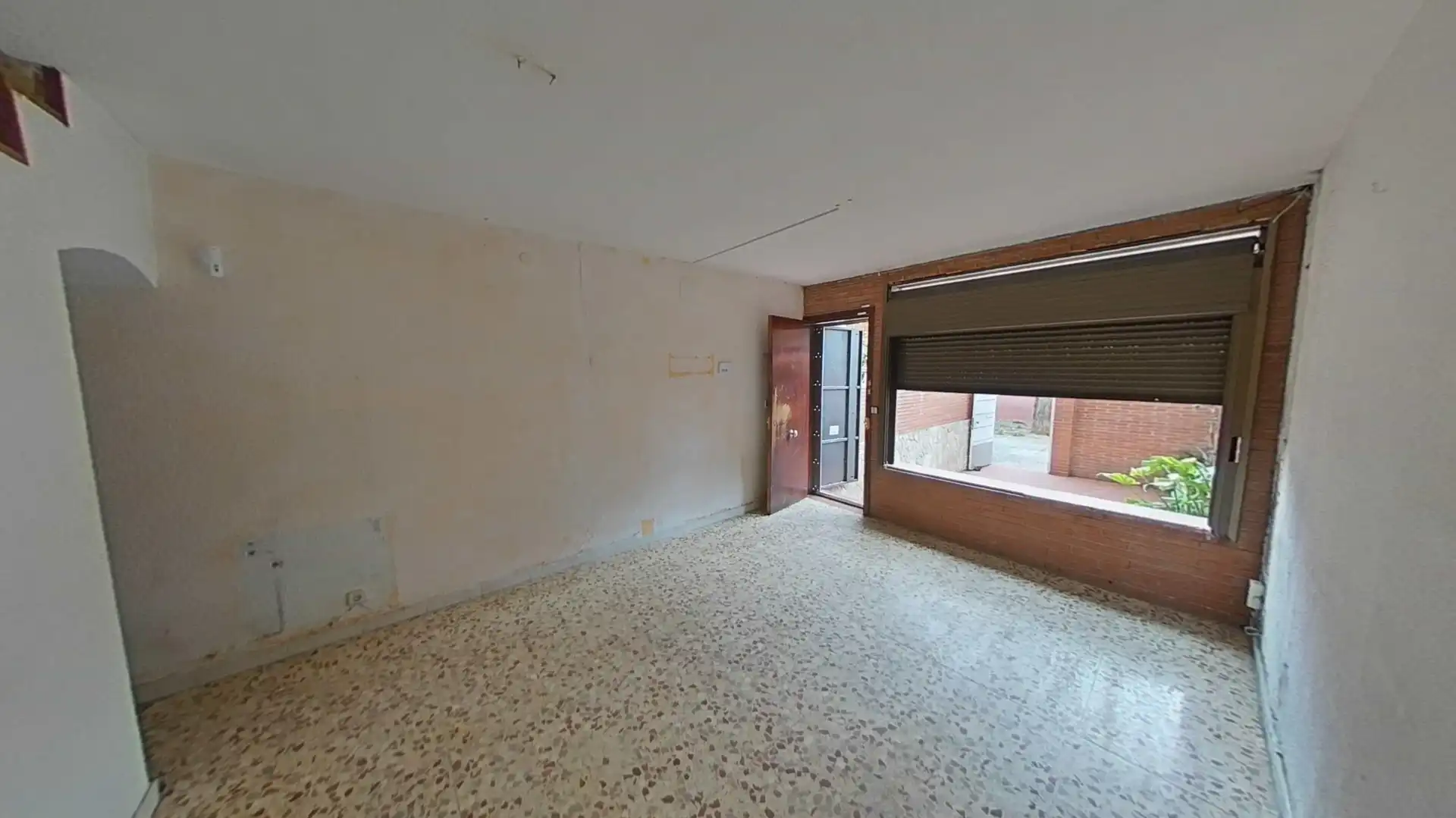 Einfamilien-Reihenhaus zum Verkauf in Barcelona mit Terrasse