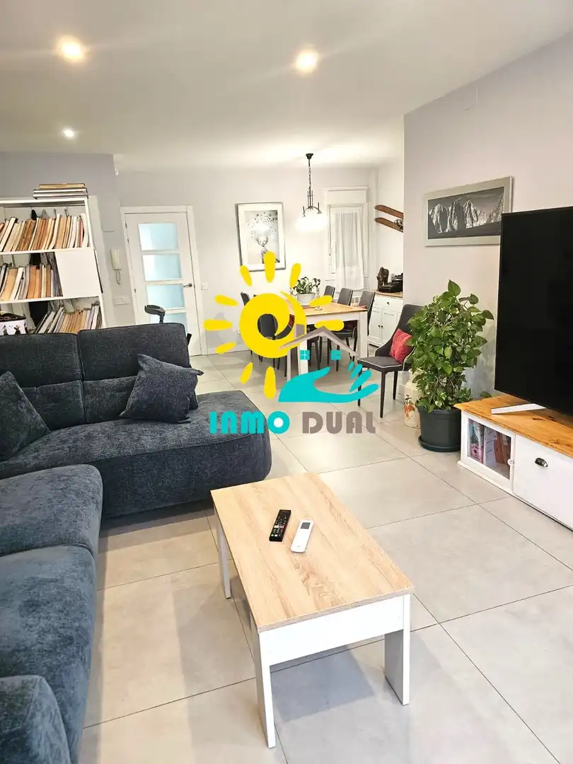 Living room of Apartments for sale in Badajoz  with Air Conditioner and Storage room