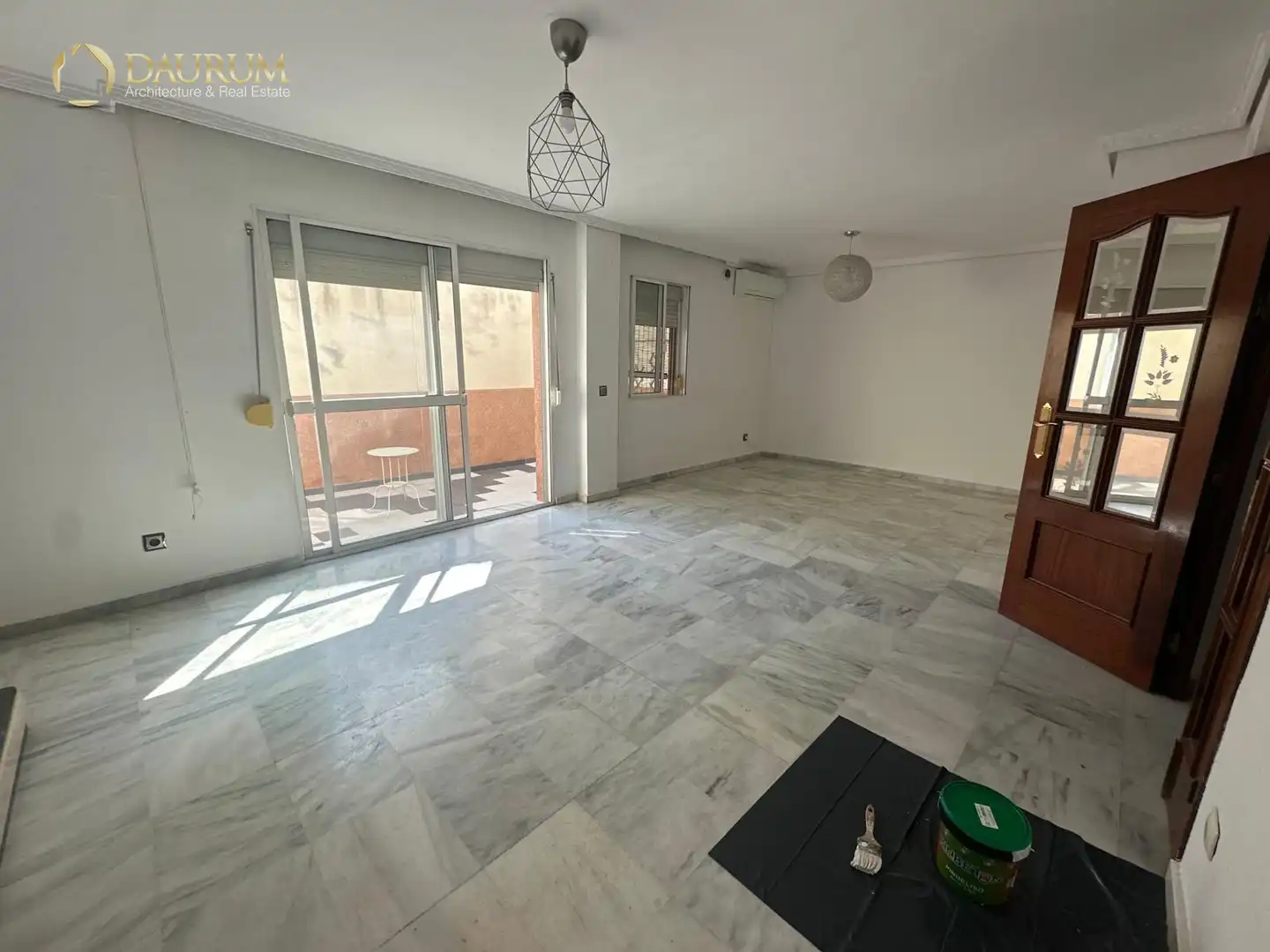 Sala d'estar de Casa adosada en venda en Sevilla amb Aire condicionat, Calefacció i Terrassa