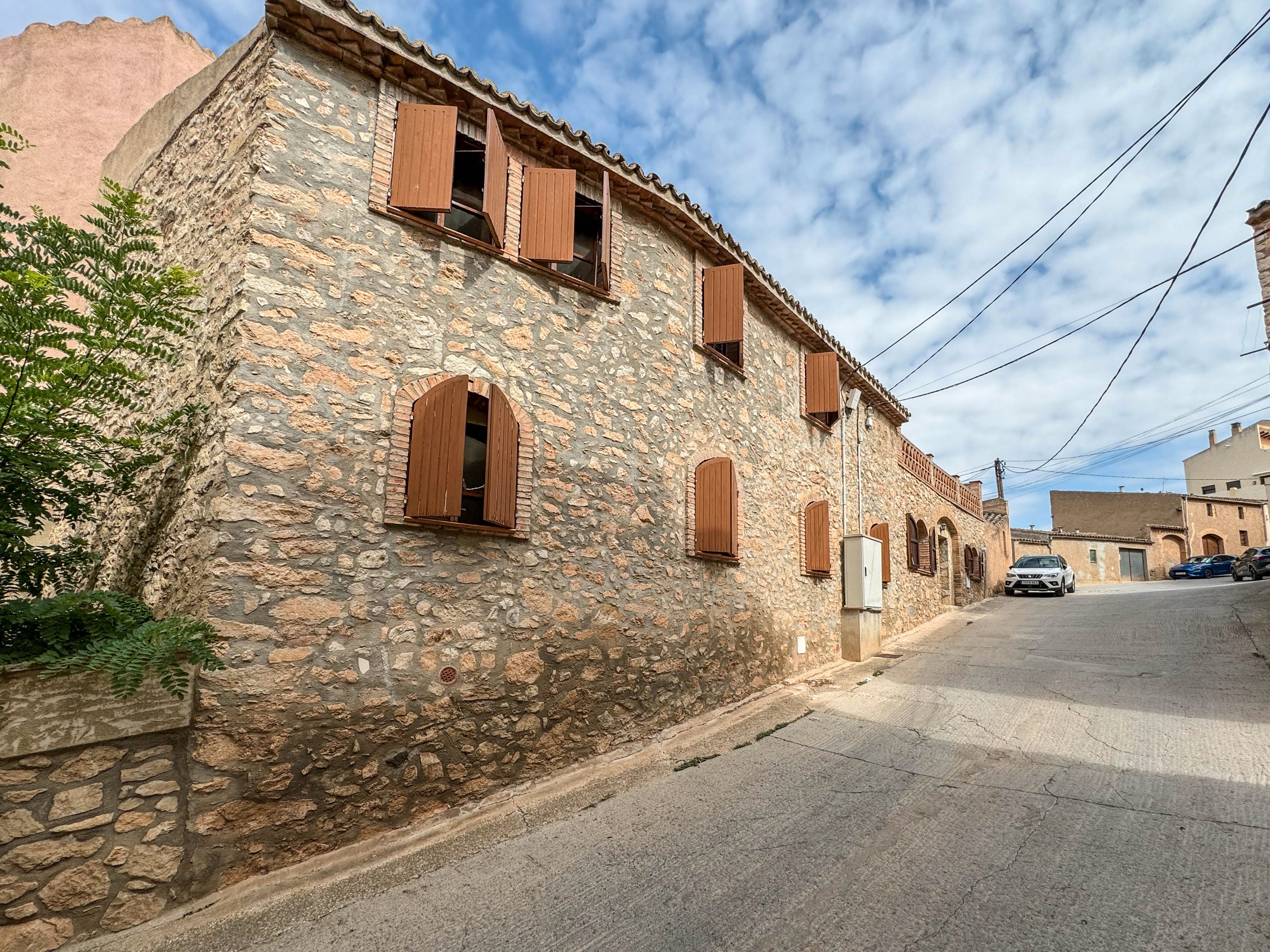 Außenansicht von Country house zum verkauf in Barberà de la Conca mit Möbliert