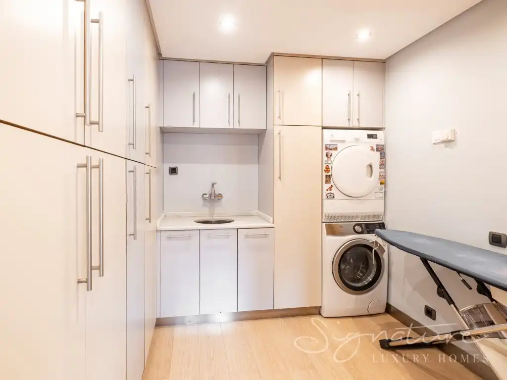 Kitchen of Detached homes for sale in Sant Cugat del Vallès  with Air Conditioner, Private garden and Terrace