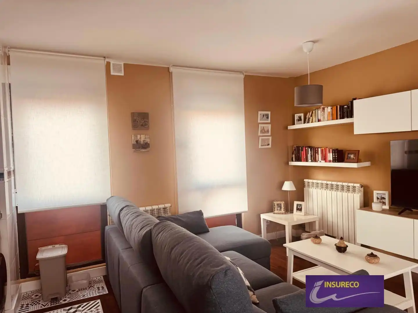 Sala de estar de Apartamento de alquiler en Sariegos con Calefacción, Parquet y Terraza