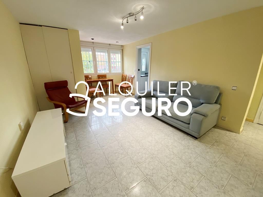 Exterior view of Flat to rent in  Madrid Capital  with Furnished