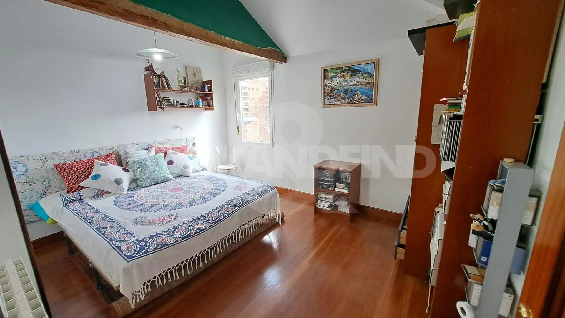 Dormitori de Casa o xalet en venda en Bilbao  amb Calefacció, Jardí privat i Terrassa