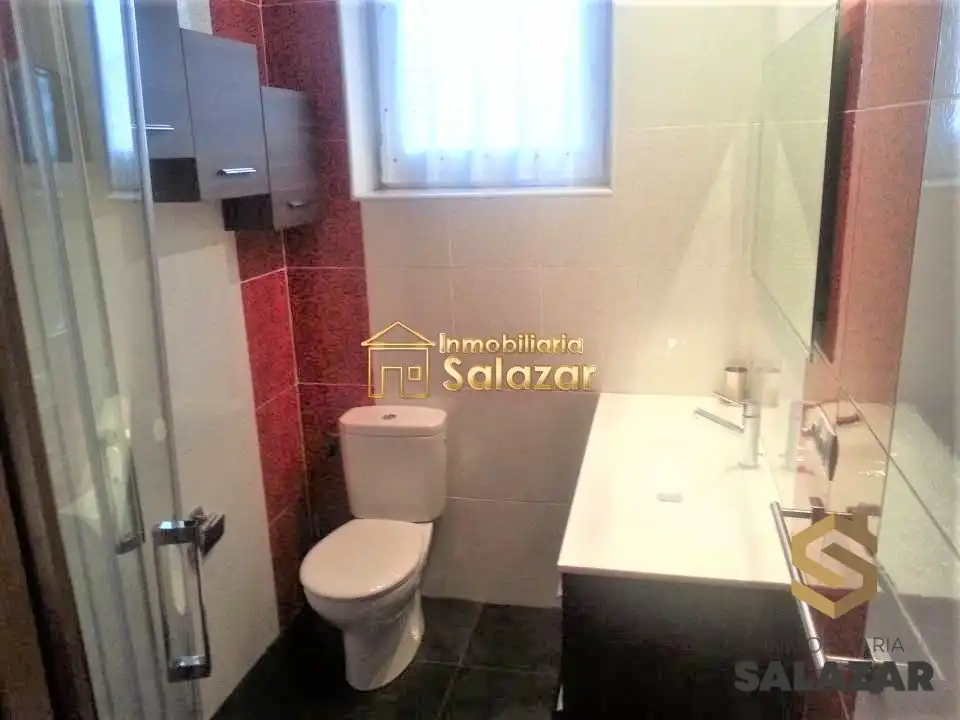 Bathroom of Flat for rent in Bilbao   with Heating and Storage room