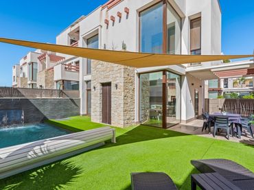 Villa mit Pool zum Verkauf in Rojales