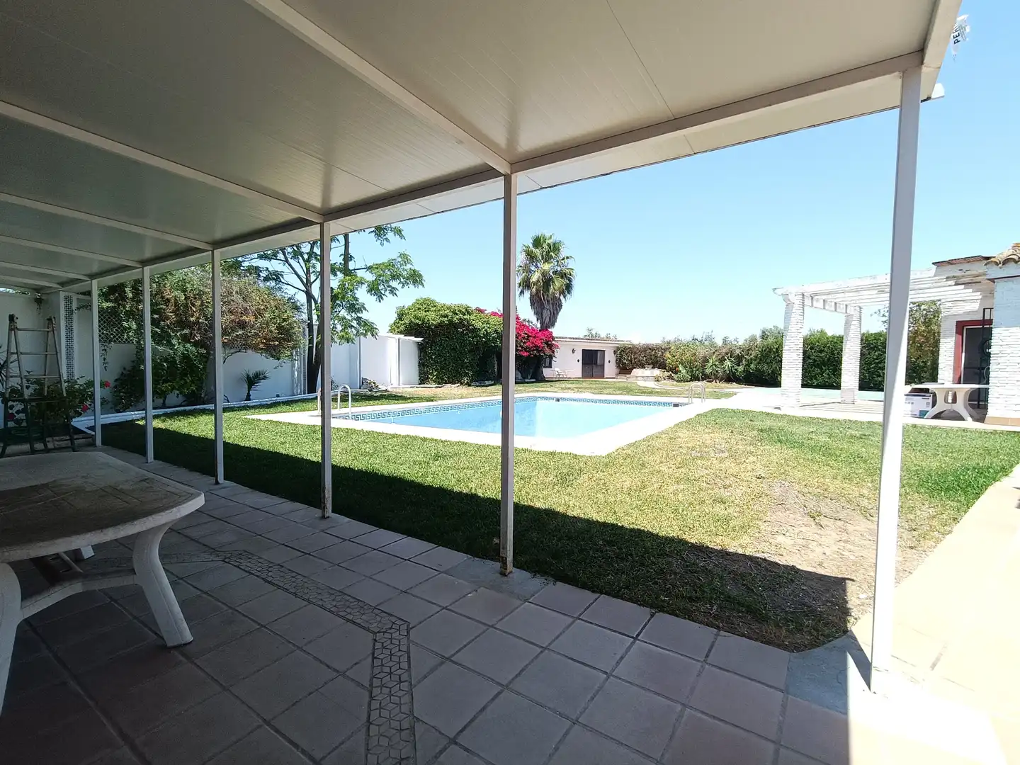 Piscina de Casa o chalet en venta en Espartinas con Aire acondicionado, Jardín privado y Terraza
