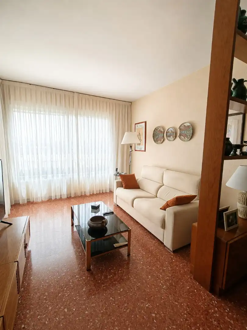 Sala d'estar de Pis en venda en Barcelona amb Aire condicionat, Calefacció i Forn
