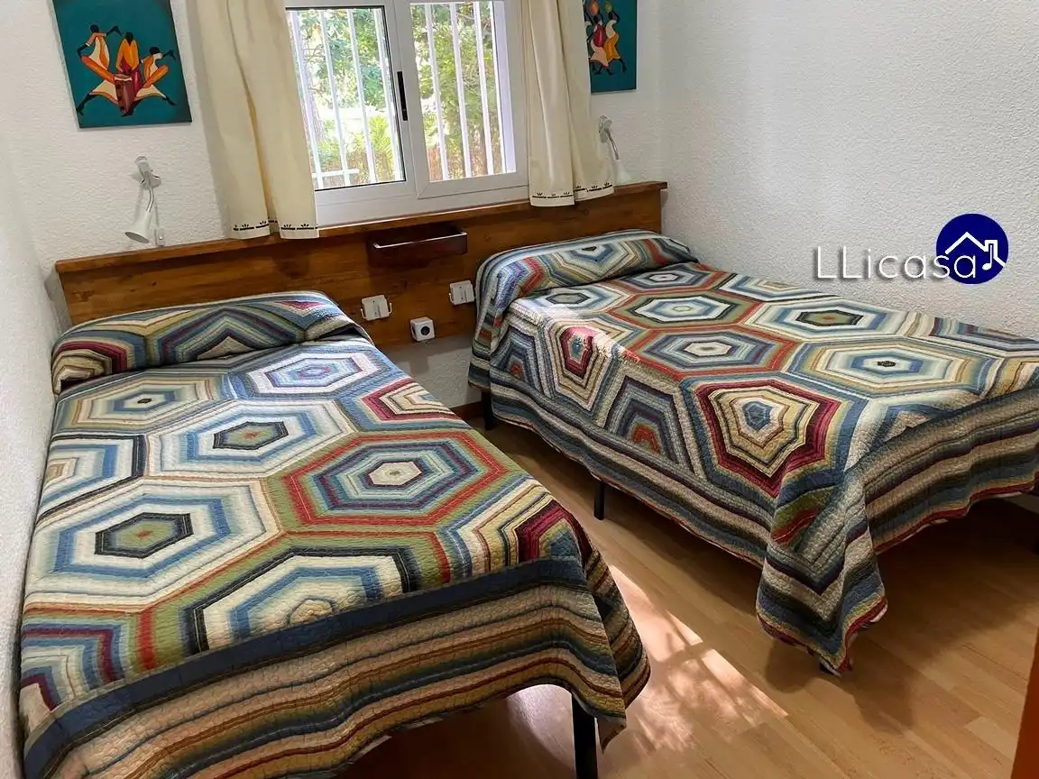 Dormitori de Casa o xalet de lloguer en Olocau amb Calefacció, Jardí privat i Terrassa