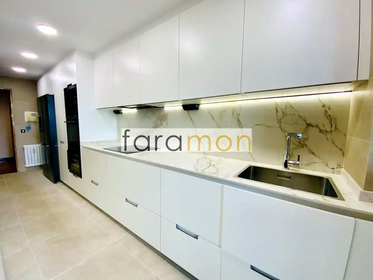 Kitchen of Flat for rent in Vigo   with Air Conditioner, Heating and Terrace