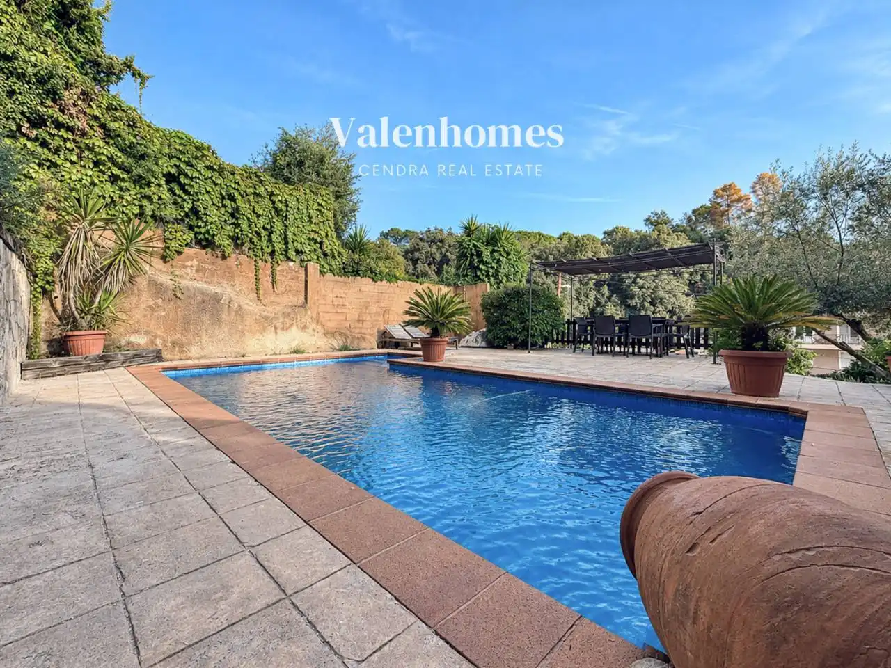 Vista exterior de Casa o chalet en venta en Molins de Rei, Barcelona