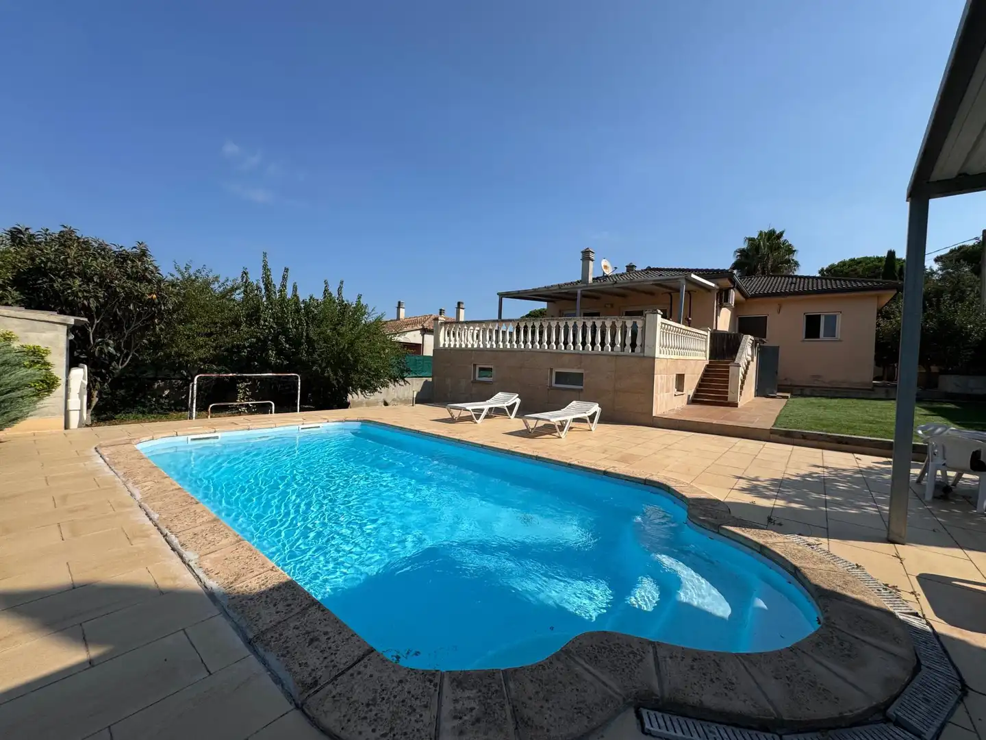 Swimming pool of Houses for sale in Caldes de Malavella  with Air Conditioner, Terrace and Swimming Pool