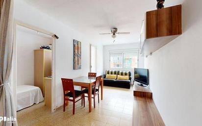 Living room of Flat for sale in Barberà del Vallès