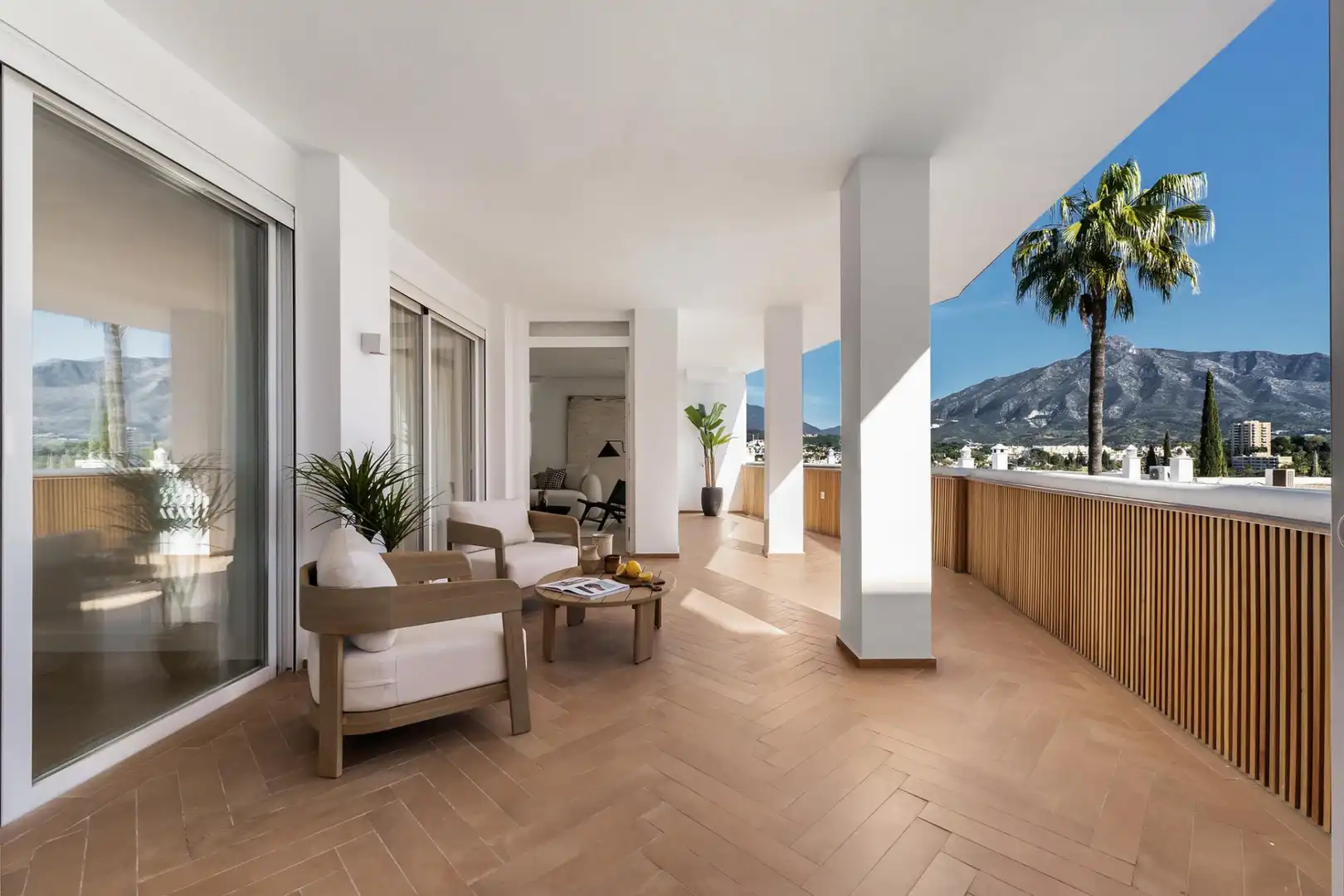 Apartment mit Terrasse zum Verkauf in Nueva Andalucía, imagen 2