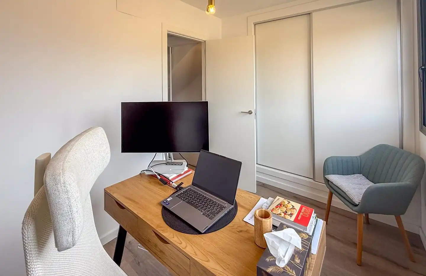 Habitación de Casa adosada en venta en Santa Pola con Aire acondicionado, Calefacción y Parquet
