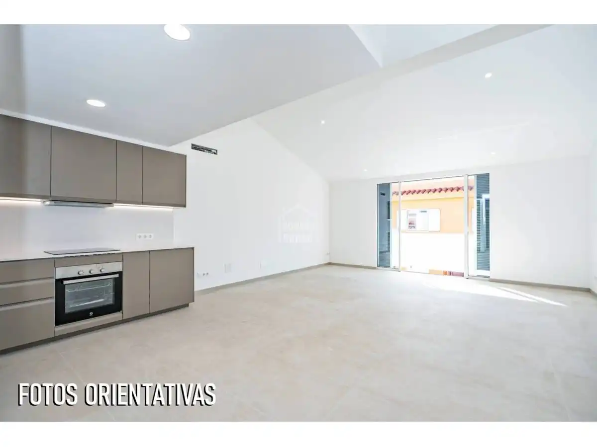 Sala d'estar de Apartament en venda en Sant Lluís amb Terrassa