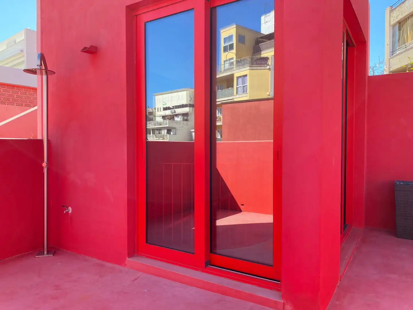 Außenansicht von Maisonette zur Miete in  Palma de Mallorca mit Terrasse und Balkon