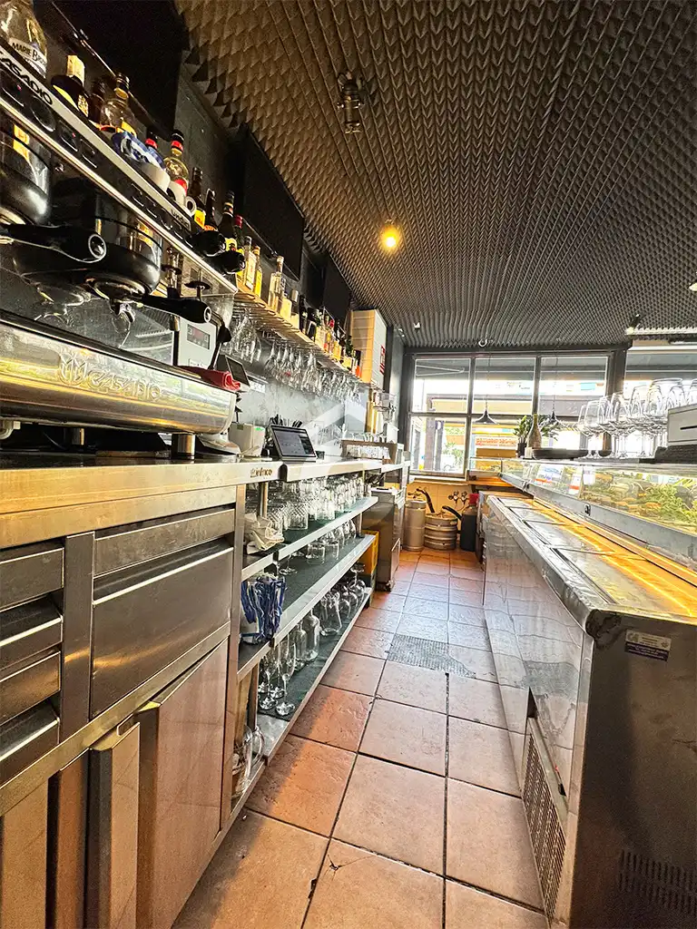 Local comercial en traspaso en Carretera de Martorell, imagen 6