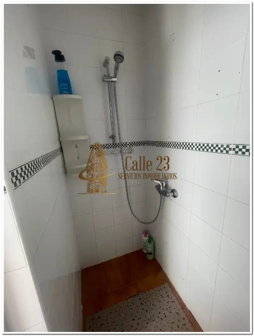 Adossat amb piscina en venda a Avenida Cristóbal Colón, imagen 25