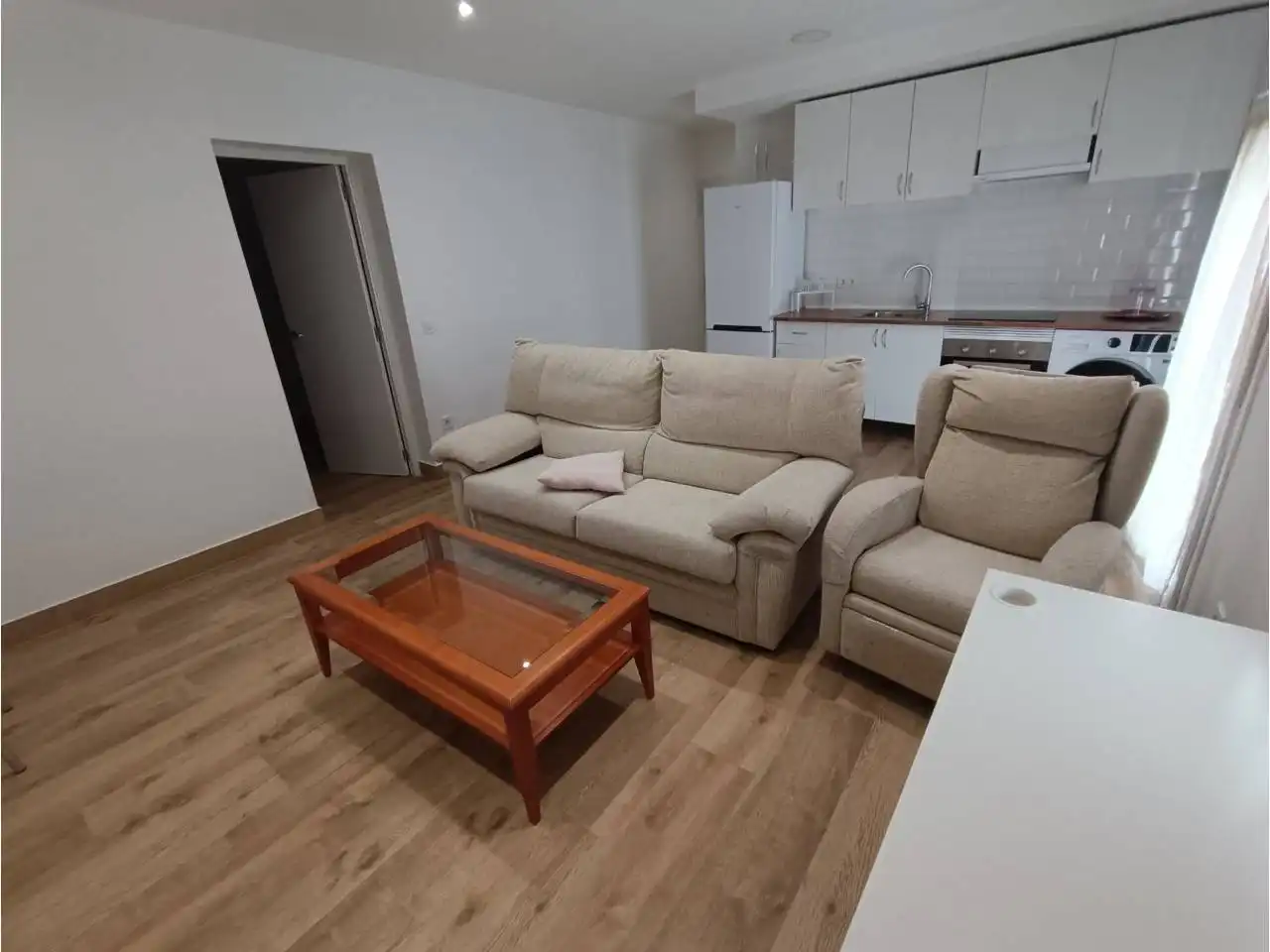 Sala d'estar de Pis de lloguer en Fuenlabrada amb Moblat