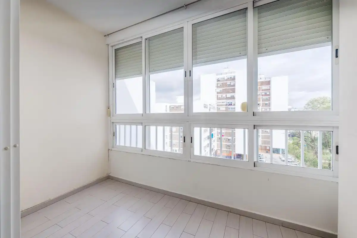 Bedroom of Flat for sale in Sevilla  with Air Conditioner, Heating and Private garden