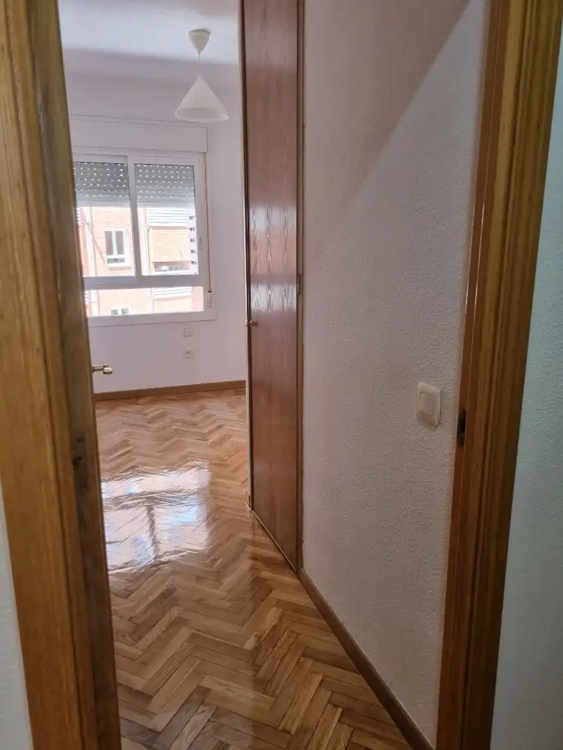 Habitación de Piso de alquiler en Madrid con Calefacción, Parquet y Trastero