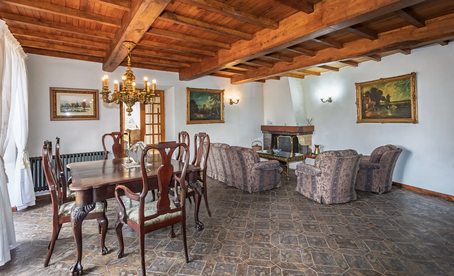Esszimmer von Country house zum Verkauf in Lalín mit Möbliert