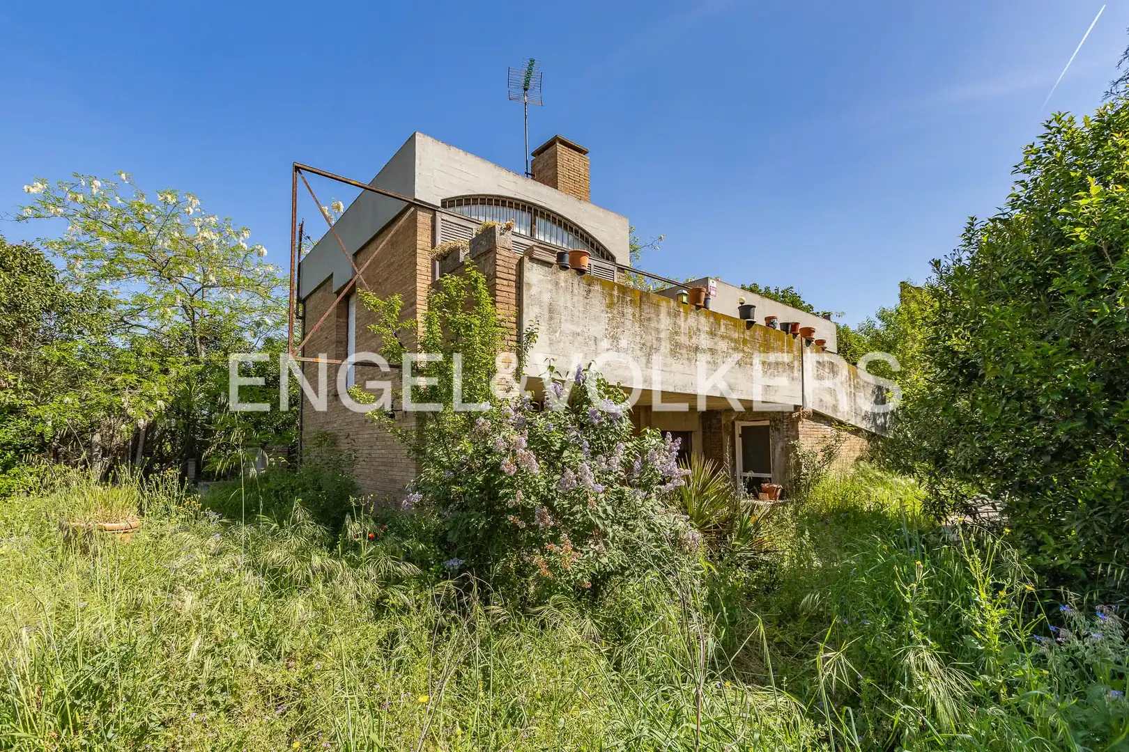 Vista exterior de Casa o chalet en venta en Palau-solità i Plegamans con Calefacción, Jardín privado y Terraza