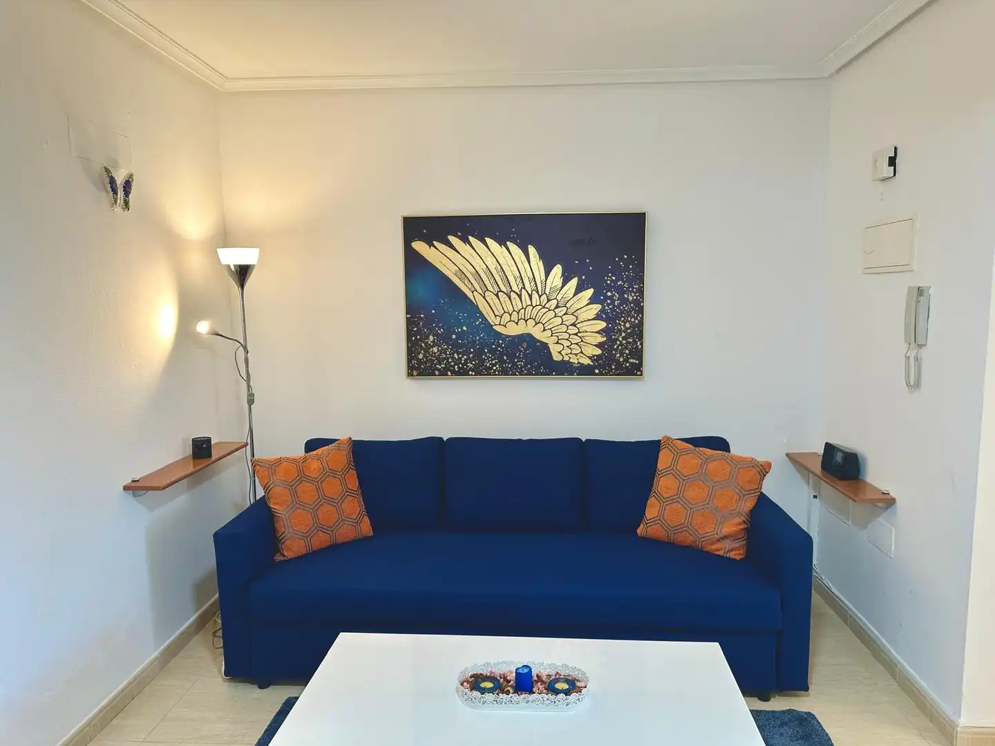 Sala de estar de Apartamento de alquiler en Daya Nueva con Aire acondicionado, Piscina y Amueblado